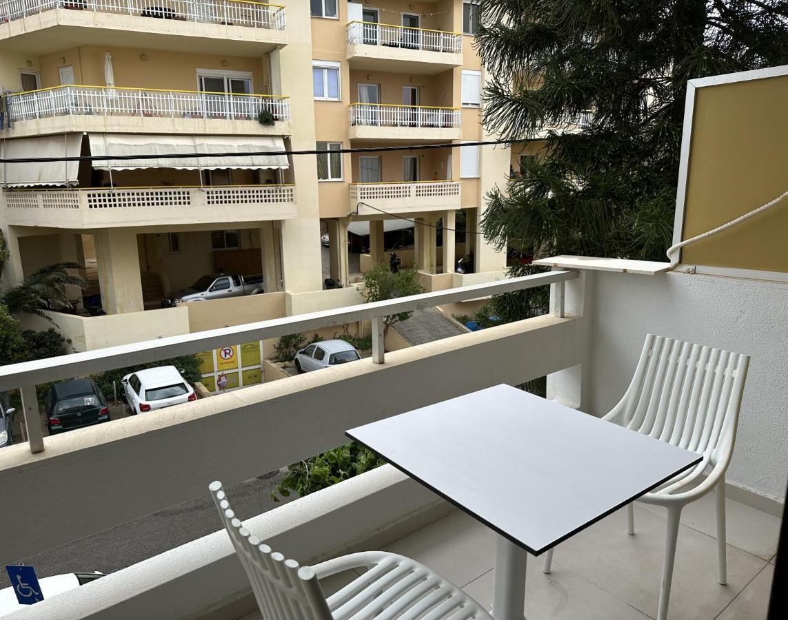 Apartment Homes *
